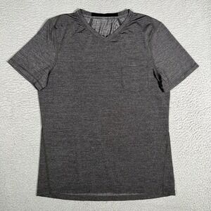 Lululemon Shirt Mens Medium Gray‎ V-Neck Casual Stretch Logo Athletic Pocket